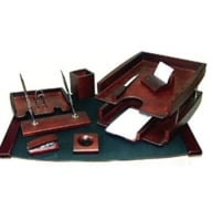 Presents - Table Accessories