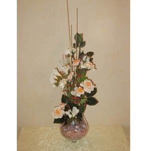 �������� ������ Roses in a goblet.