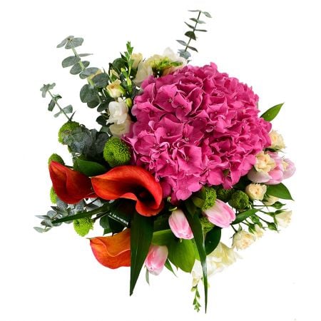 Order the most fashionable bouquet - we`re ready for worldwide delivery