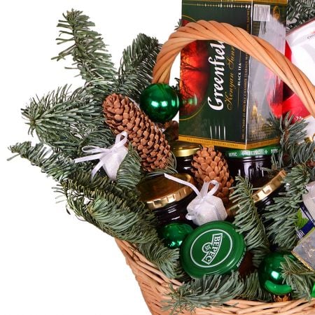 Buy Basket: Gift under Christmas tree with the same day delivery