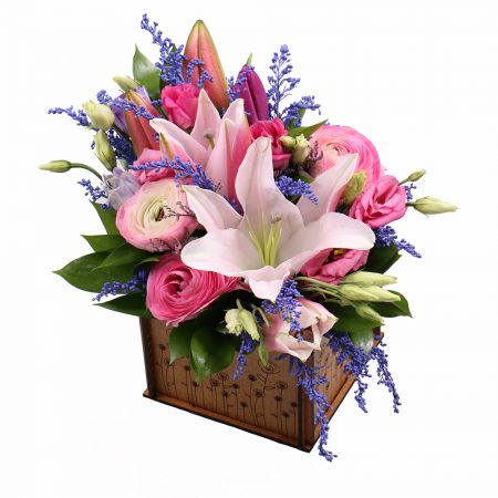 Order a beautiful bouquet of flowers with delivery to any part of the country
