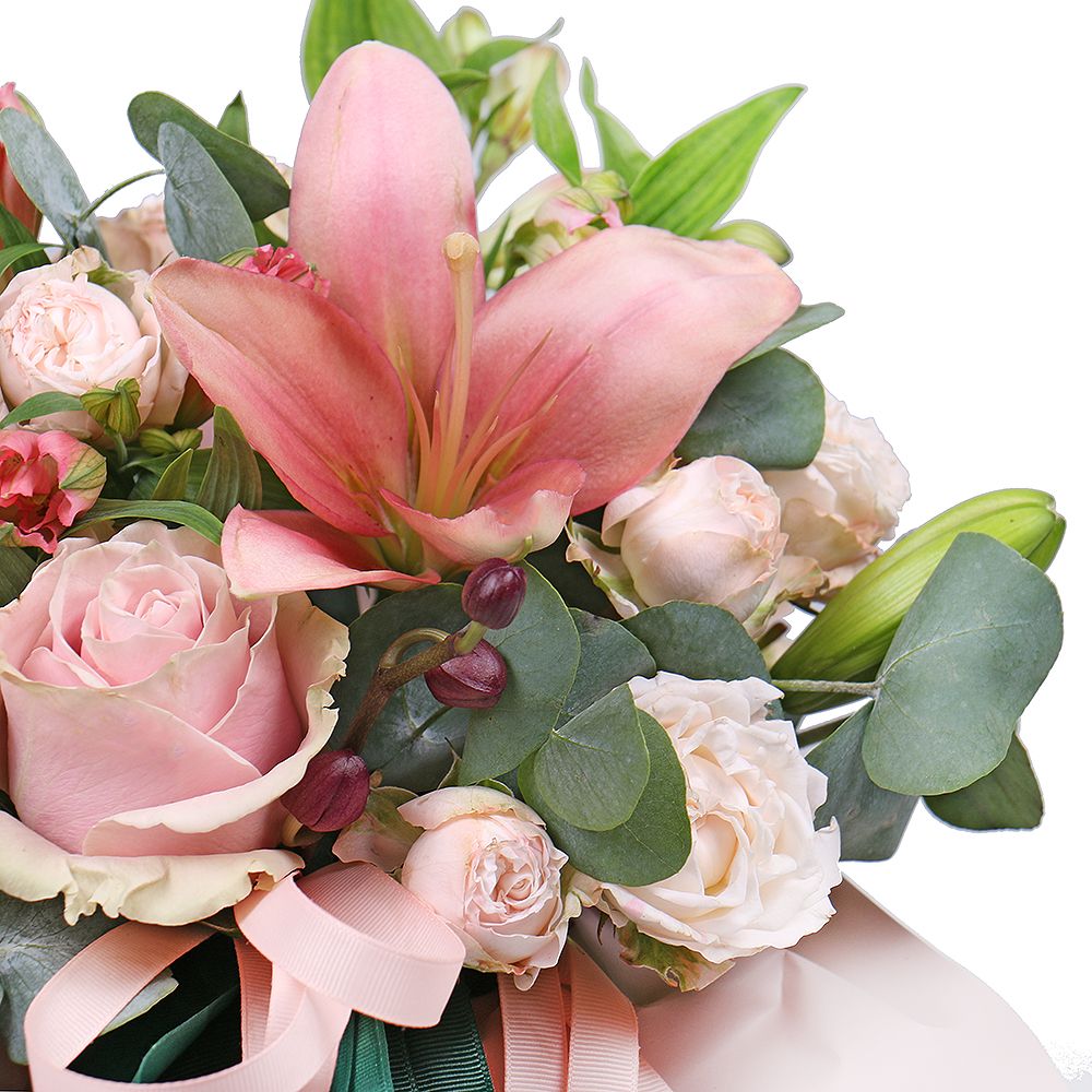 Bouquet Roses and lilies