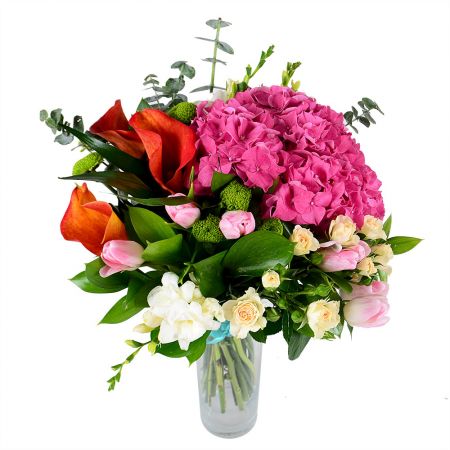 Order the most fashionable bouquet - we`re ready for worldwide delivery
