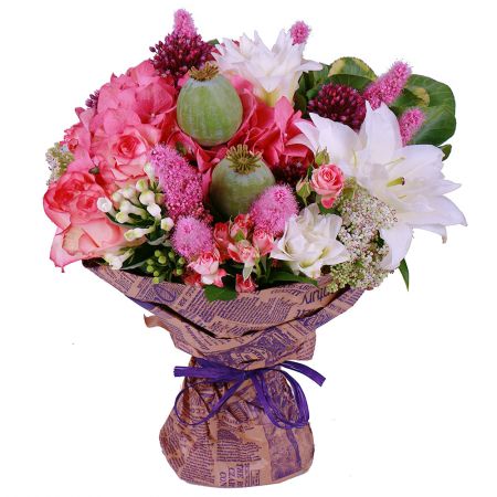Buy a delicate bouquet with roses ''Milky pink'' with delivery