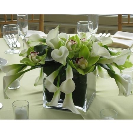 Bouquet Arrangement Wedding table